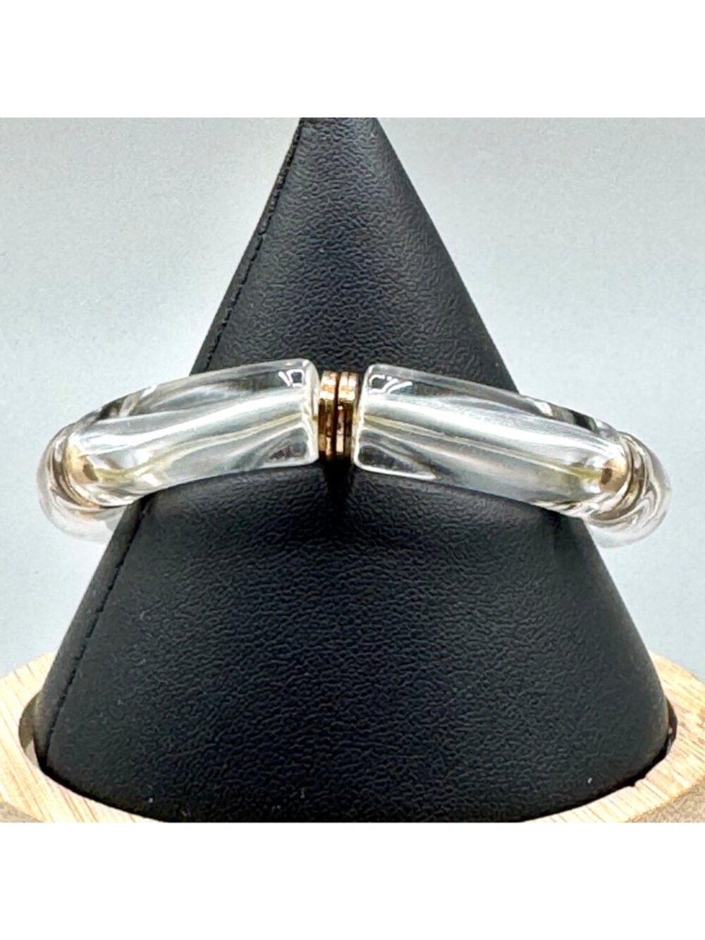 Vintage Y2K Clear Chunky Lucite Stretch Bangle Bracelet Gold Tone Spacers 7.25" - Picture 4 of 8